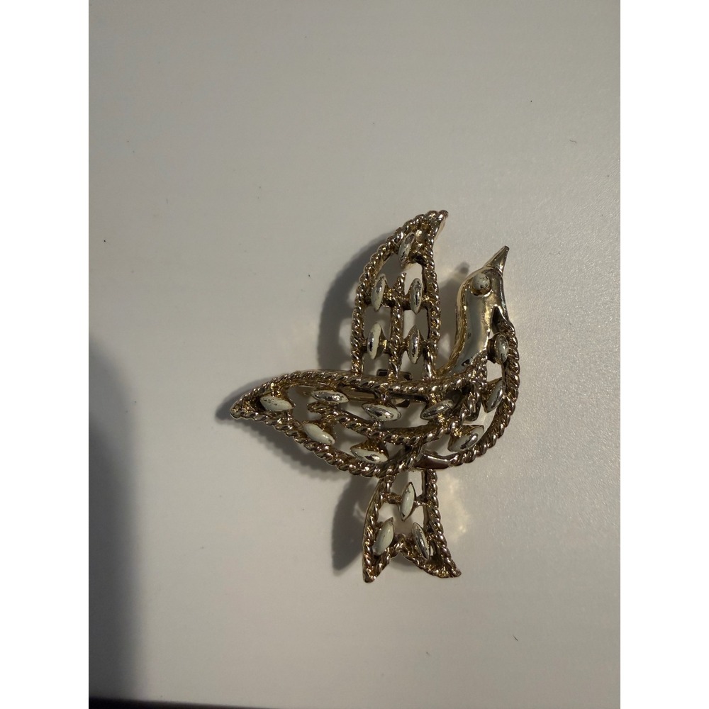 Vintage Trifari Gold Tone Bird Brooch White Accent Textured Openwork Pin Signed